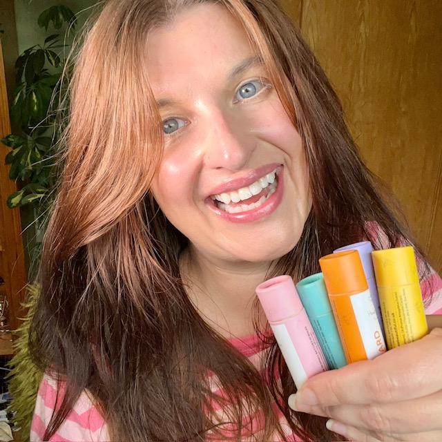 Soft Lips Naturally: Raw Honey and Beeswax for Perfect Lip Care