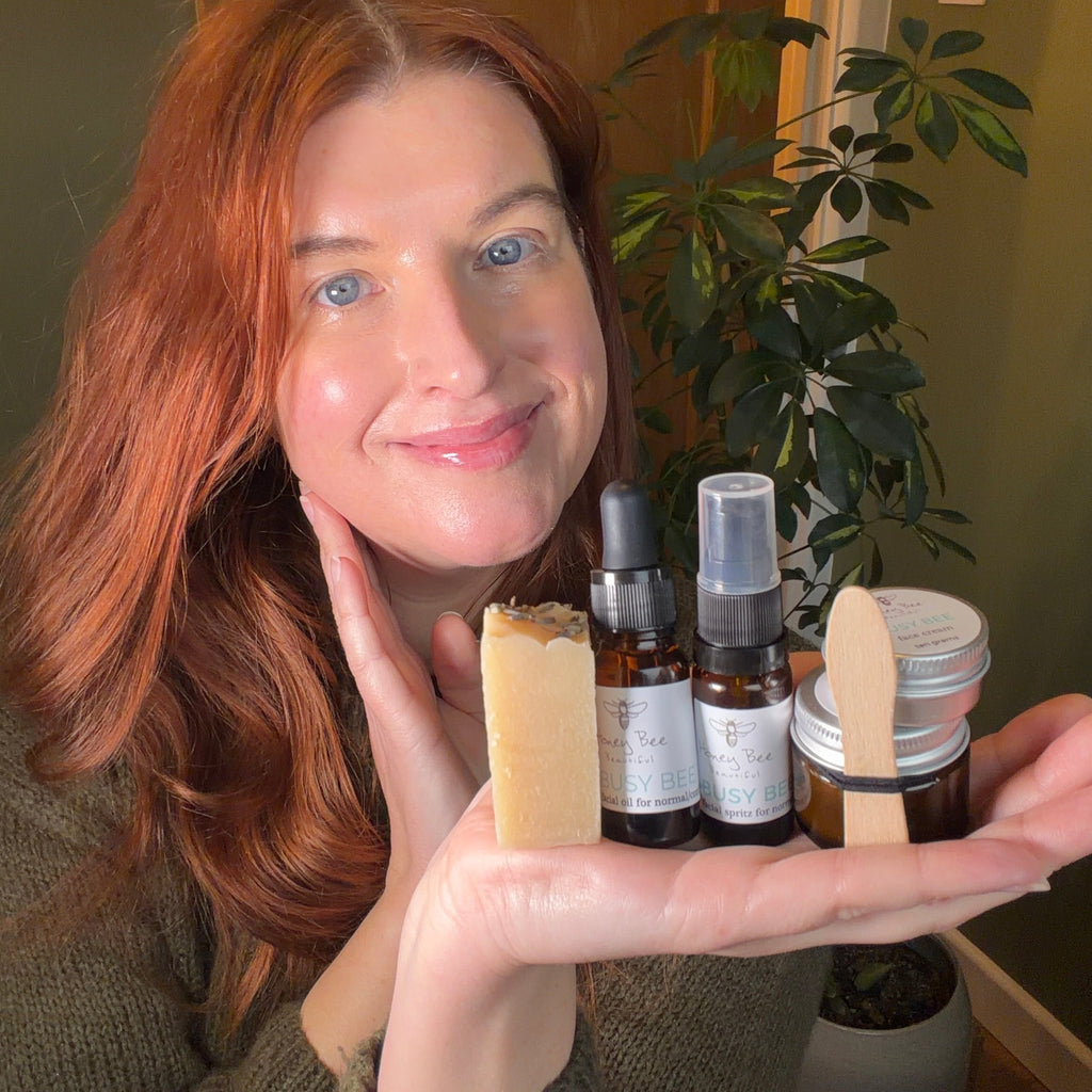 How Raw Honey & Beeswax improve Skin