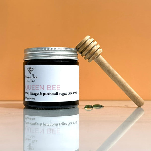 Gentle raw honey face exfoliator with plant oils, biodegradable jojoba seeds, superfine sugar, and natural enzymes - gently sweeps away dead skin cells, clears pores, and moisturises, leaving all skin types soft, smooth, radiant, and refreshed without harsh chemicals or microplastics.
