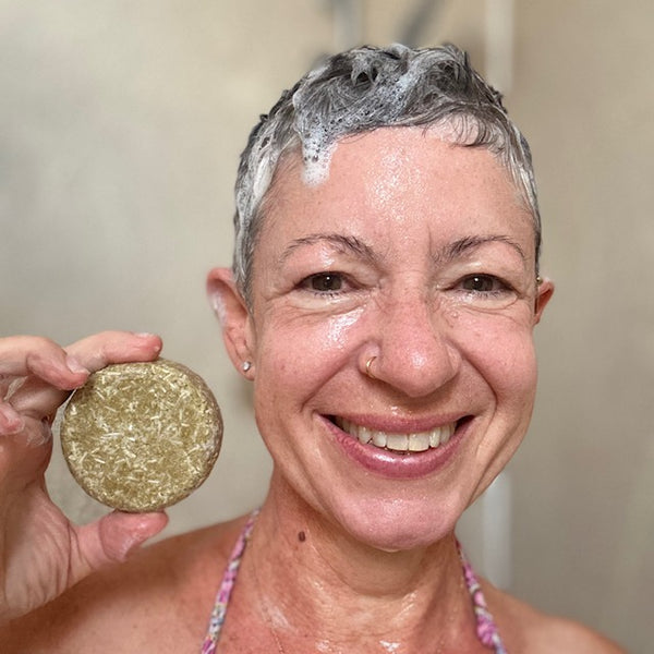 Glossy Bee Shampoo Bar for Normal/Oily & Dandruff Prone Scalp