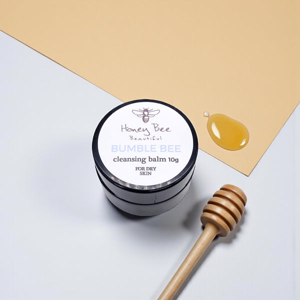Moisturising try me starter size cleansing balm with raw Welsh honey, beeswax and red clay, ideal for dry and maturing skin.