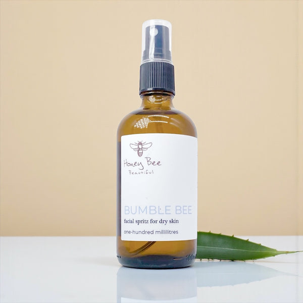 Refreshing facial spritz mist with gentle aloe vera, calendula and glycerin for hydrating and cooling perfect for dry, maturing and menopausal skin.