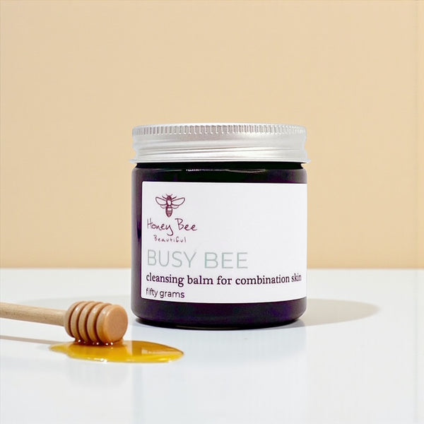 Balancing cleansing balm with raw Welsh honey, beeswax and bentonite clay, suitable for combination skin.