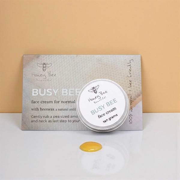 Starter size of a balancing moisturising face cream with raw Welsh honey and beeswax, formulated for combination skin.